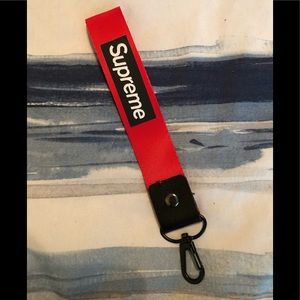 Wrist length lanyard for keys 🔑